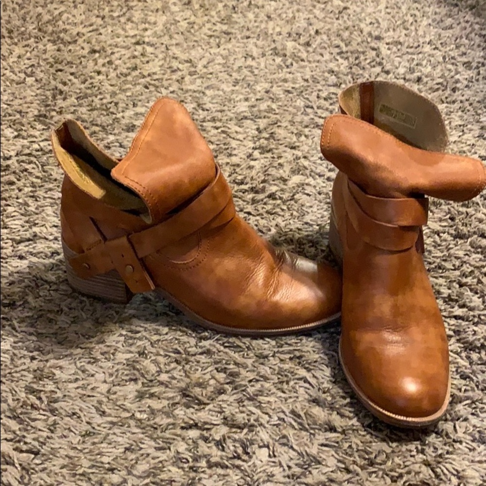 Ugg leather booties size 8.5